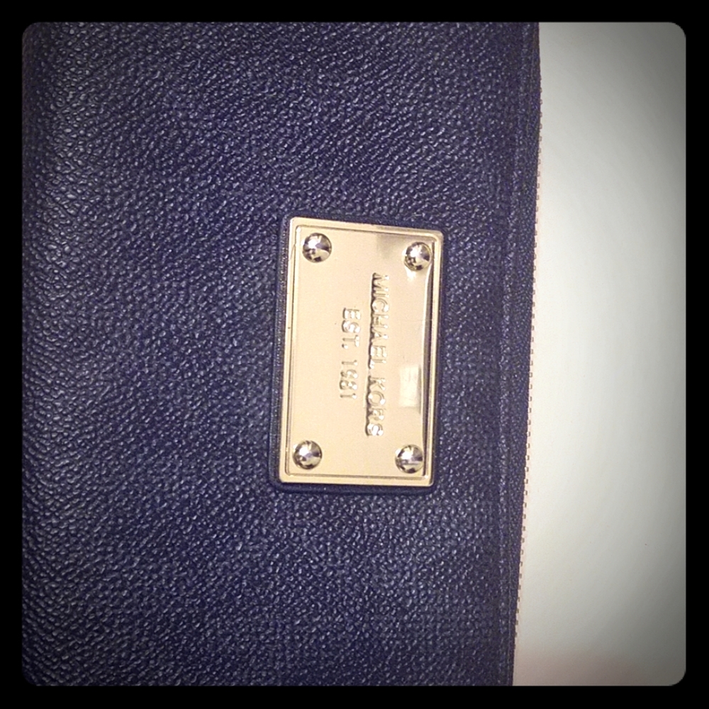 MK wallet